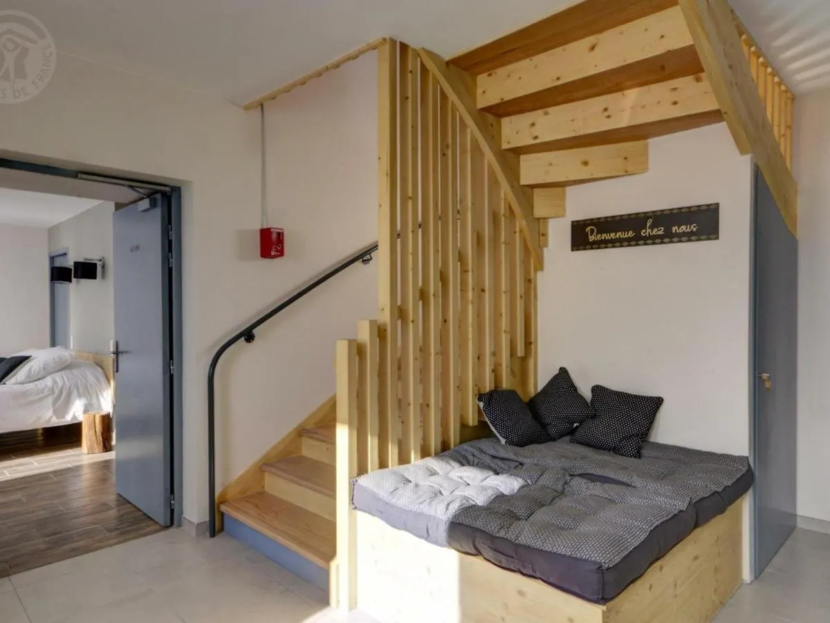 Gite Lumineux Avec Jardin, Jacuzzi, Et Equipements Modernes, Ideal Pour Sejours En Famille Ou Entre Amis - Fr-1-496-234 Montchal