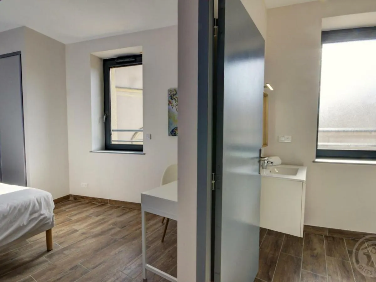 Gite Lumineux Avec Jardin, Jacuzzi, Et Equipements Modernes, Ideal Pour Sejours En Famille Ou Entre Amis - Fr-1-496-234 Montchal France
